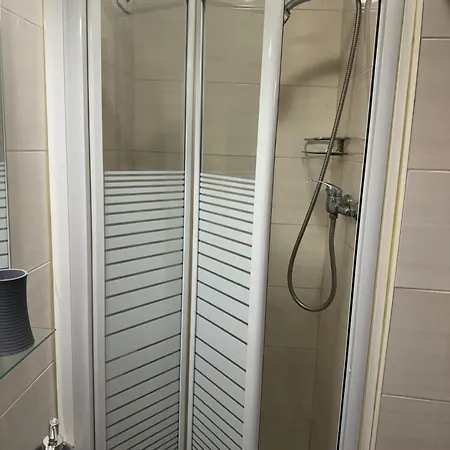 Quiet Street Alfama 아파트 *