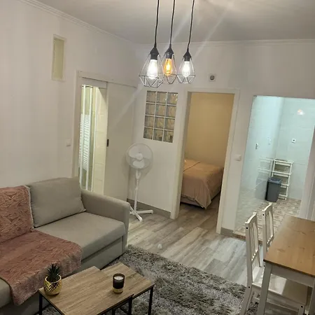 Quiet Street Alfama * Lisboa